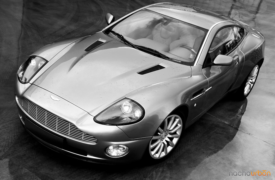 Car-magazine-aston-martin-nachourbon-España-fotografo-profesional-belleza-industrial-corporativo-madrid-Spain-photographer-car-industry-nacho-urbon-retratos-portraits-publicidad-people-lifestyle