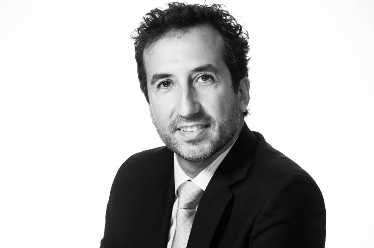 Fotografo especialista retrato corporativo abogado 91